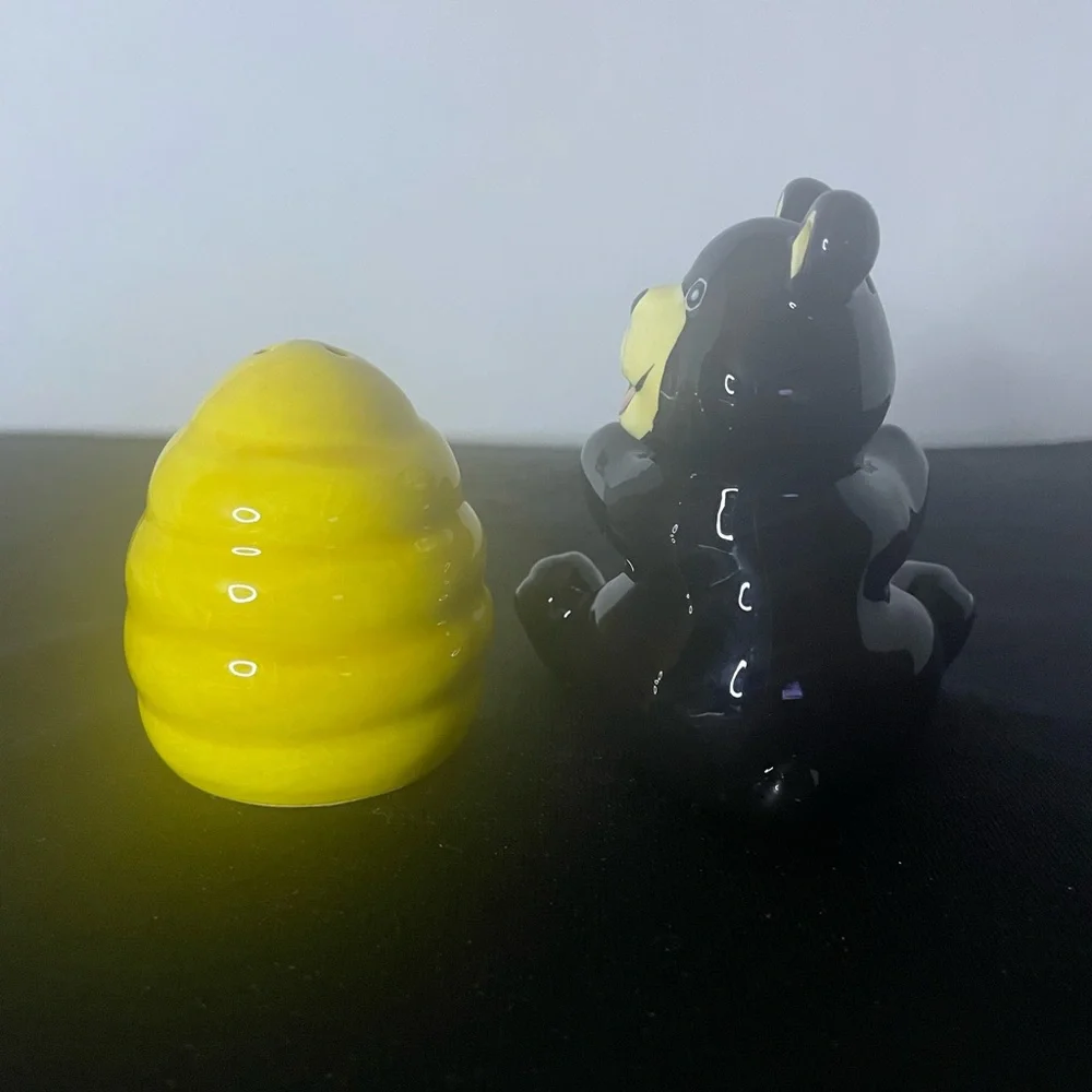 Salt & Pepper Set - Black Bear Yellow Beehive 2-Piece NEW NIB